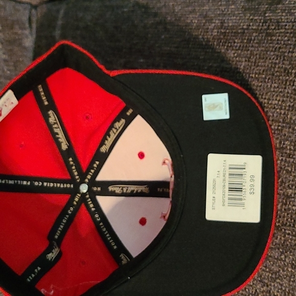 Mitchell & NESS HAT - Picture 4 of 5